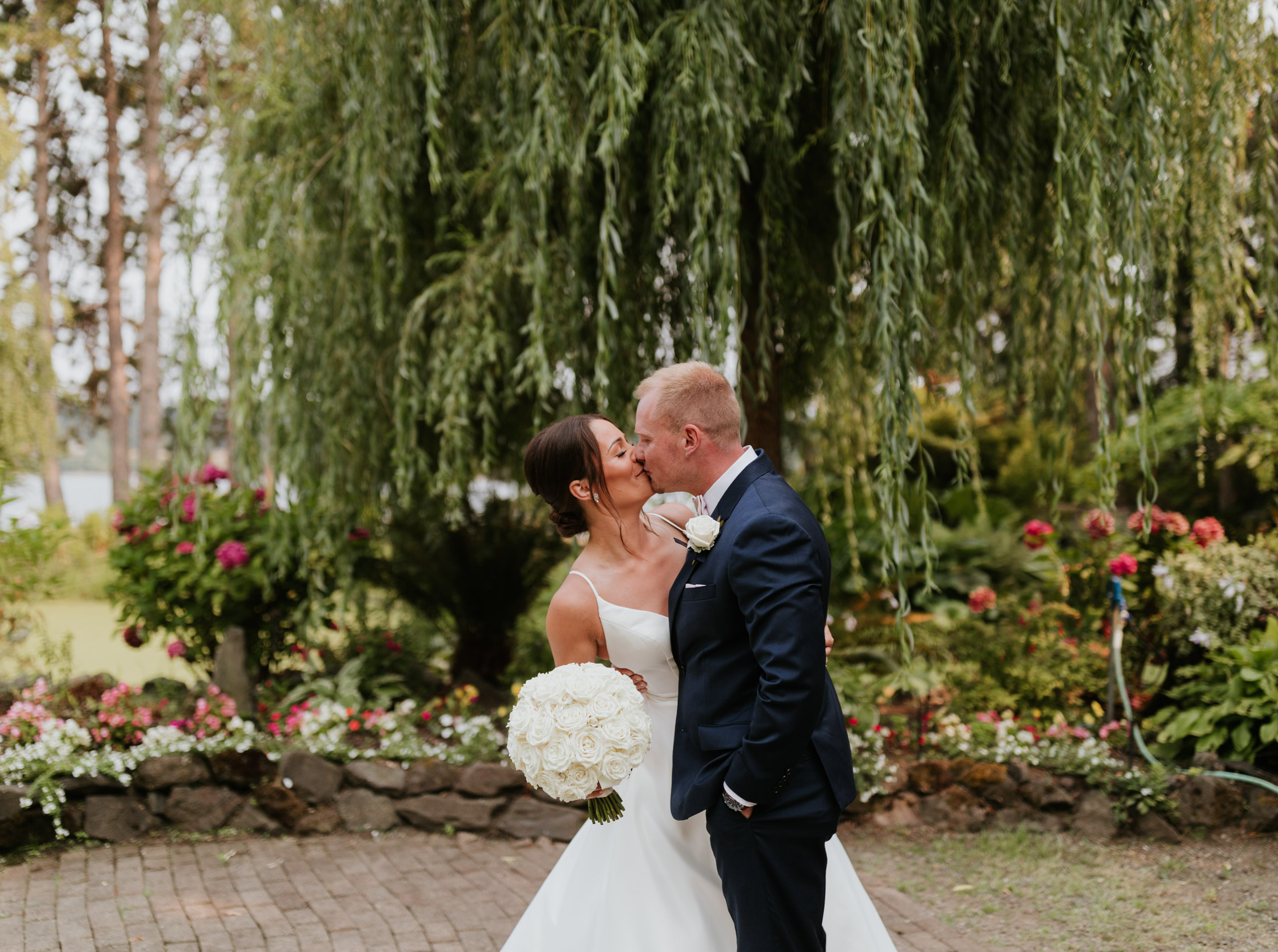 https://breannapluskevin.com/wp-content/uploads/photo-gallery/imported_from_media_libray/kiana-lodge-wedding-bm-breanna-plus-kevin-[01-99].jpg