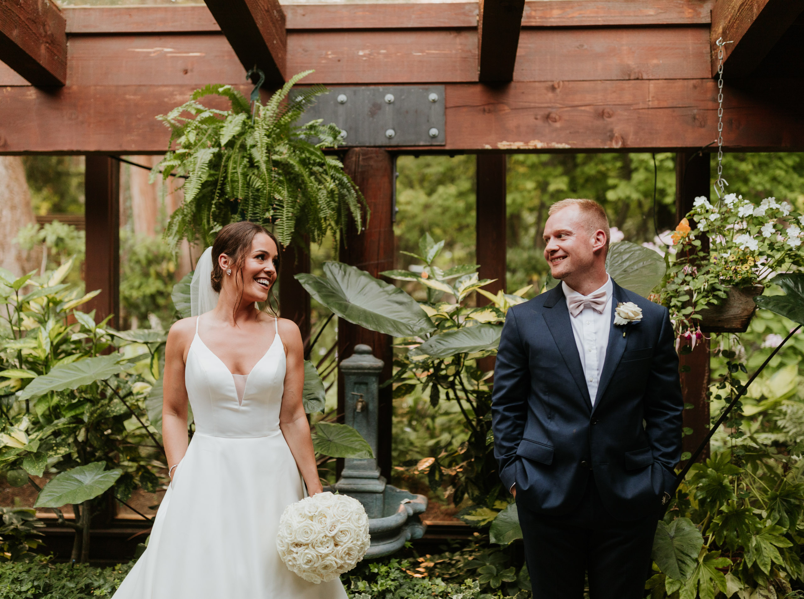 https://breannapluskevin.com/wp-content/uploads/photo-gallery/imported_from_media_libray/kiana-lodge-wedding-bm-breanna-plus-kevin-42.jpg