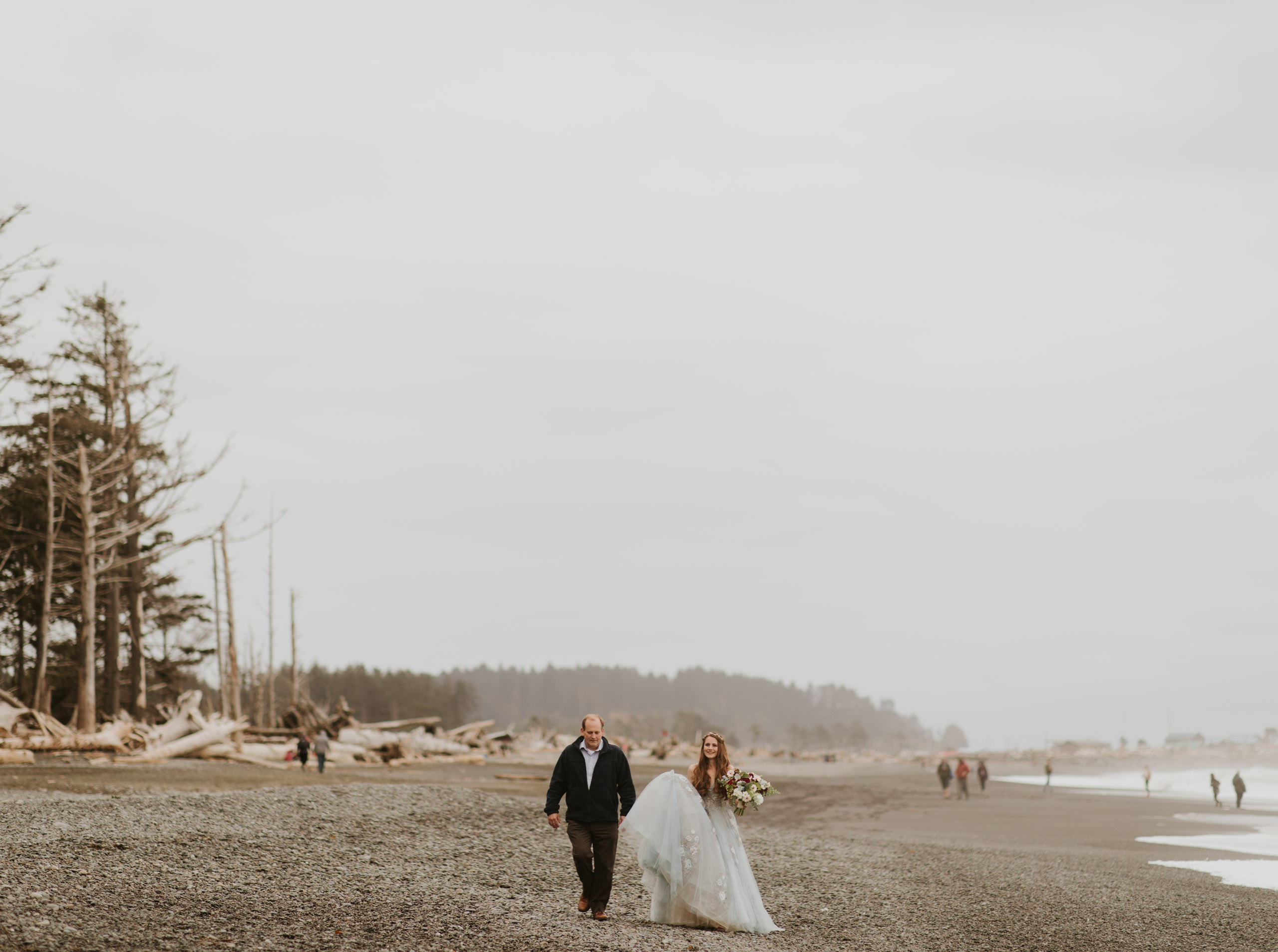 ruby-beach-elopement-breanna-plus-kevin-washington-wedding-photographers-25