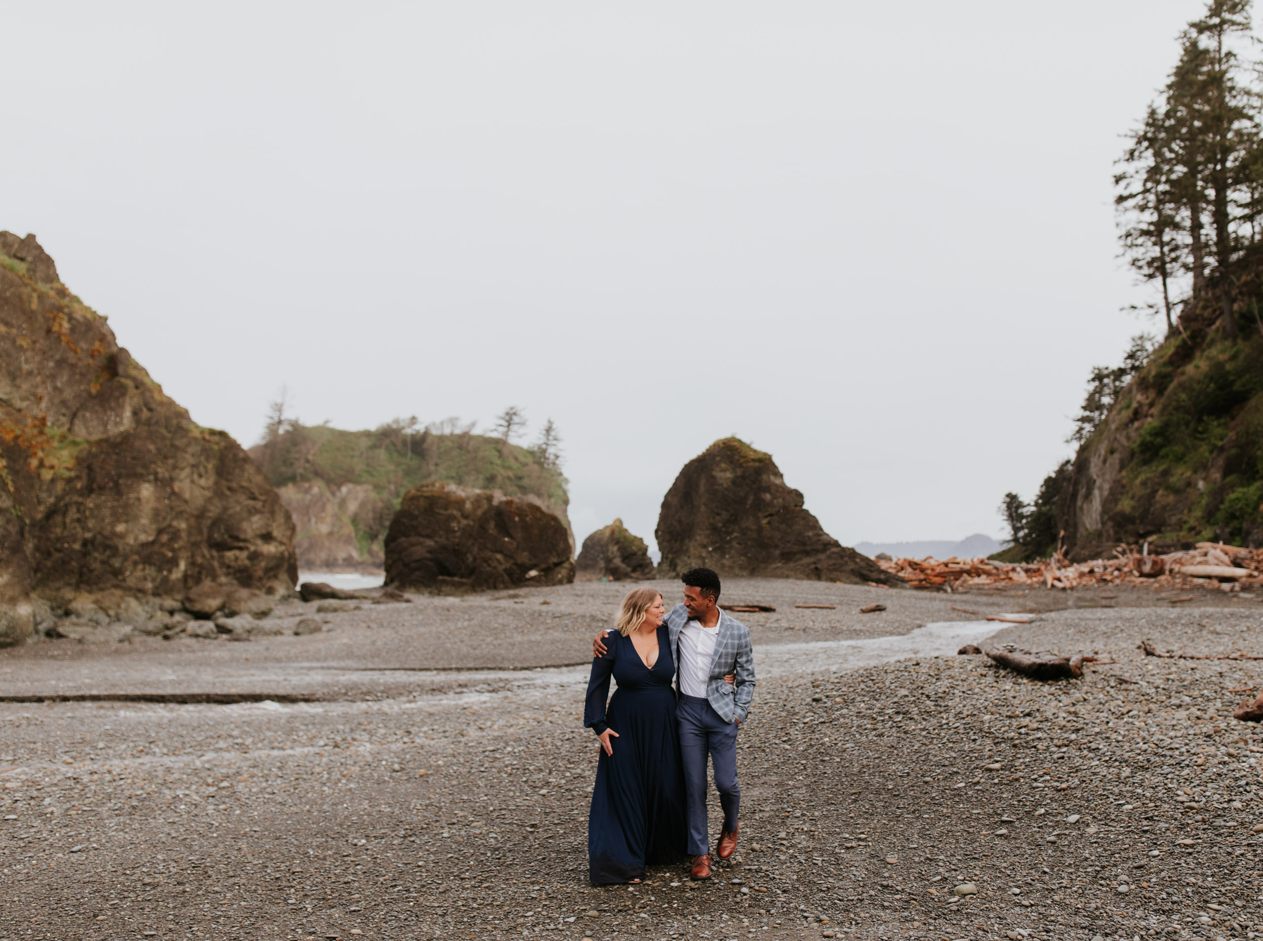ruby-beach-rainy-engagement-session-forks-wa-breanna-plus-kevin-15