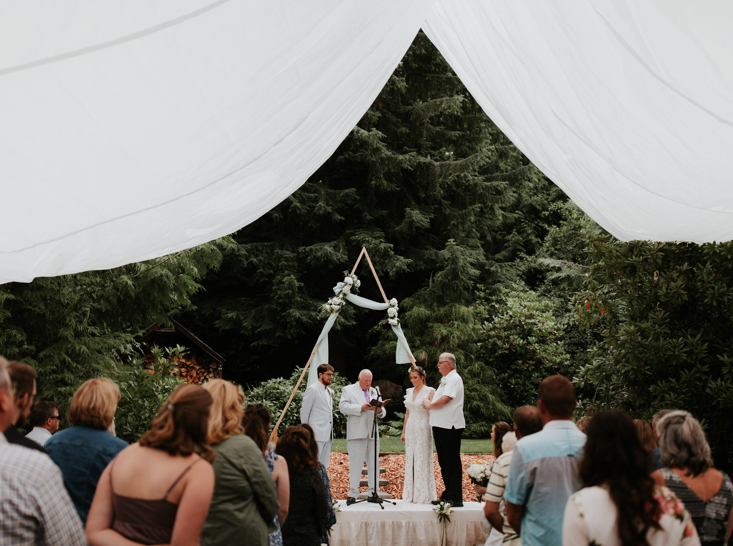 woodinville-backyard-wedding-intimate-wedding-22