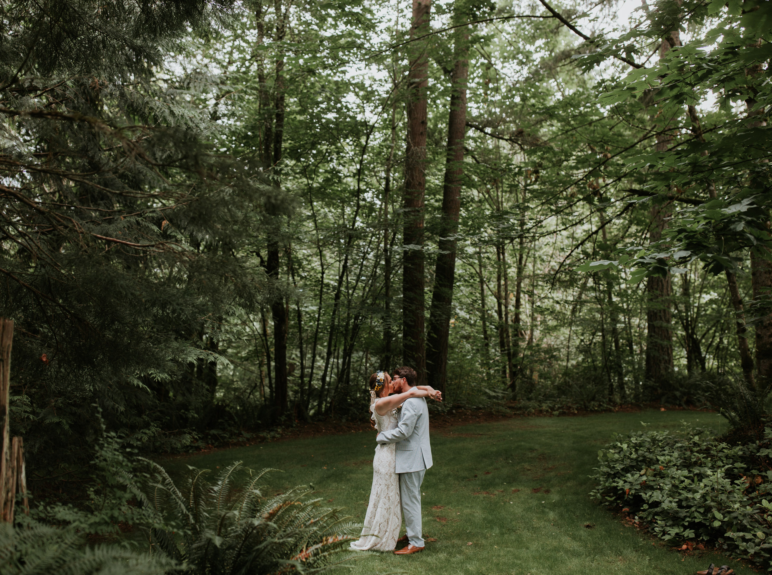 woodinville-backyard-wedding-intimate-wedding-38