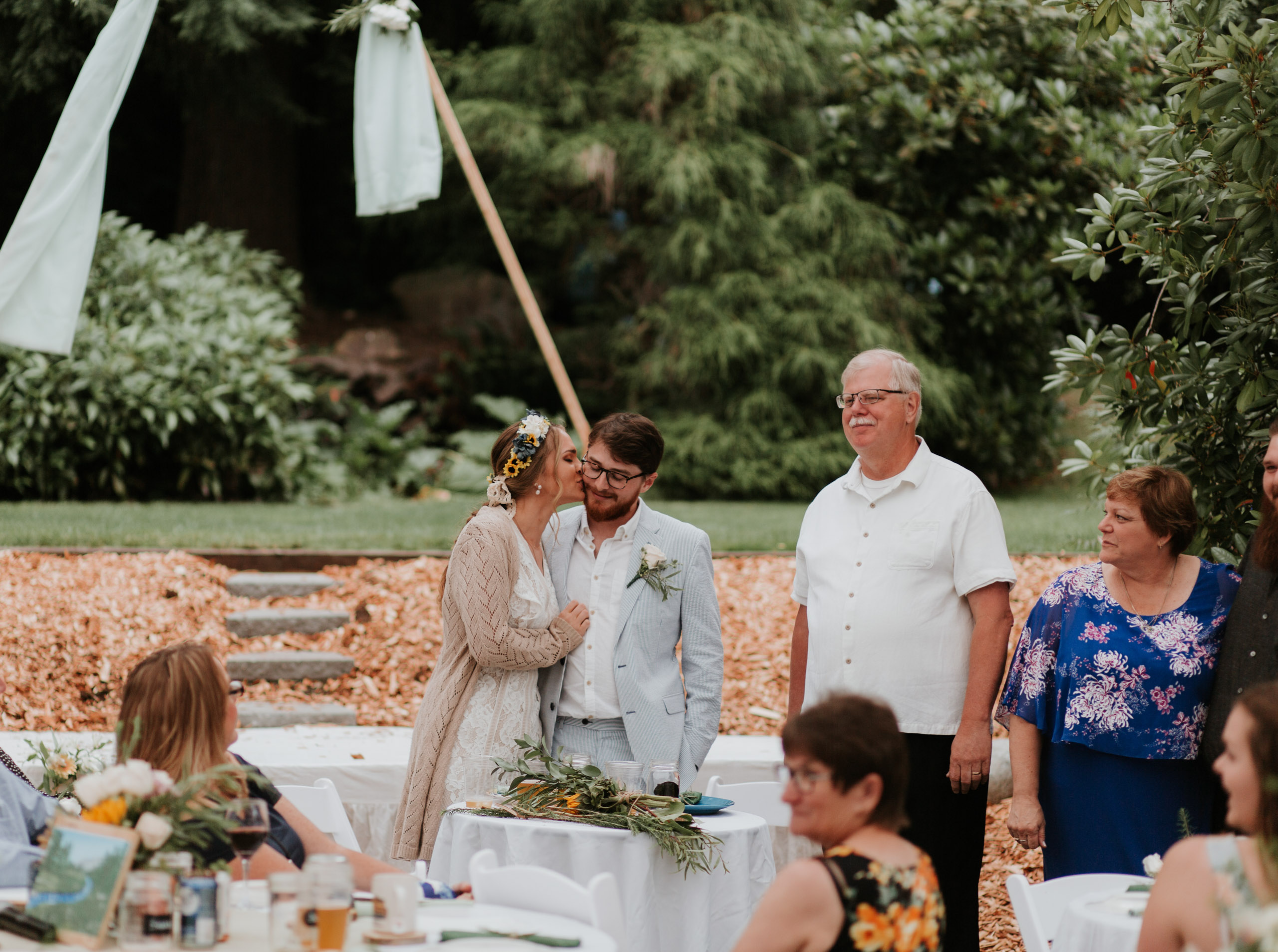 woodinville-backyard-wedding-intimate-wedding-45